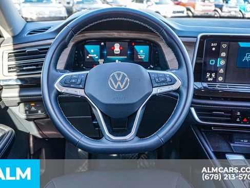 Used 2024 Volkswagen Atlas SE image 29