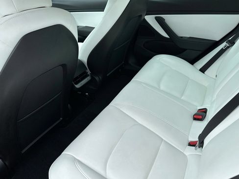 Used 2020 Tesla Model 3 RWD image 14