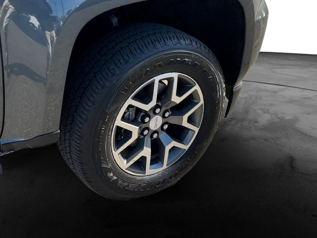 Used 2016 GMC Canyon SLE AWD/4WD image 9
