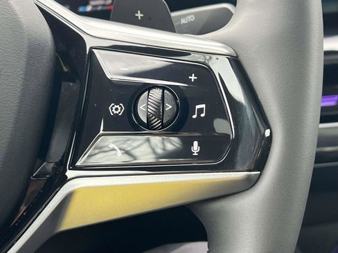 Used 2024 BMW 530i xDrive w/ Premium Package image 26