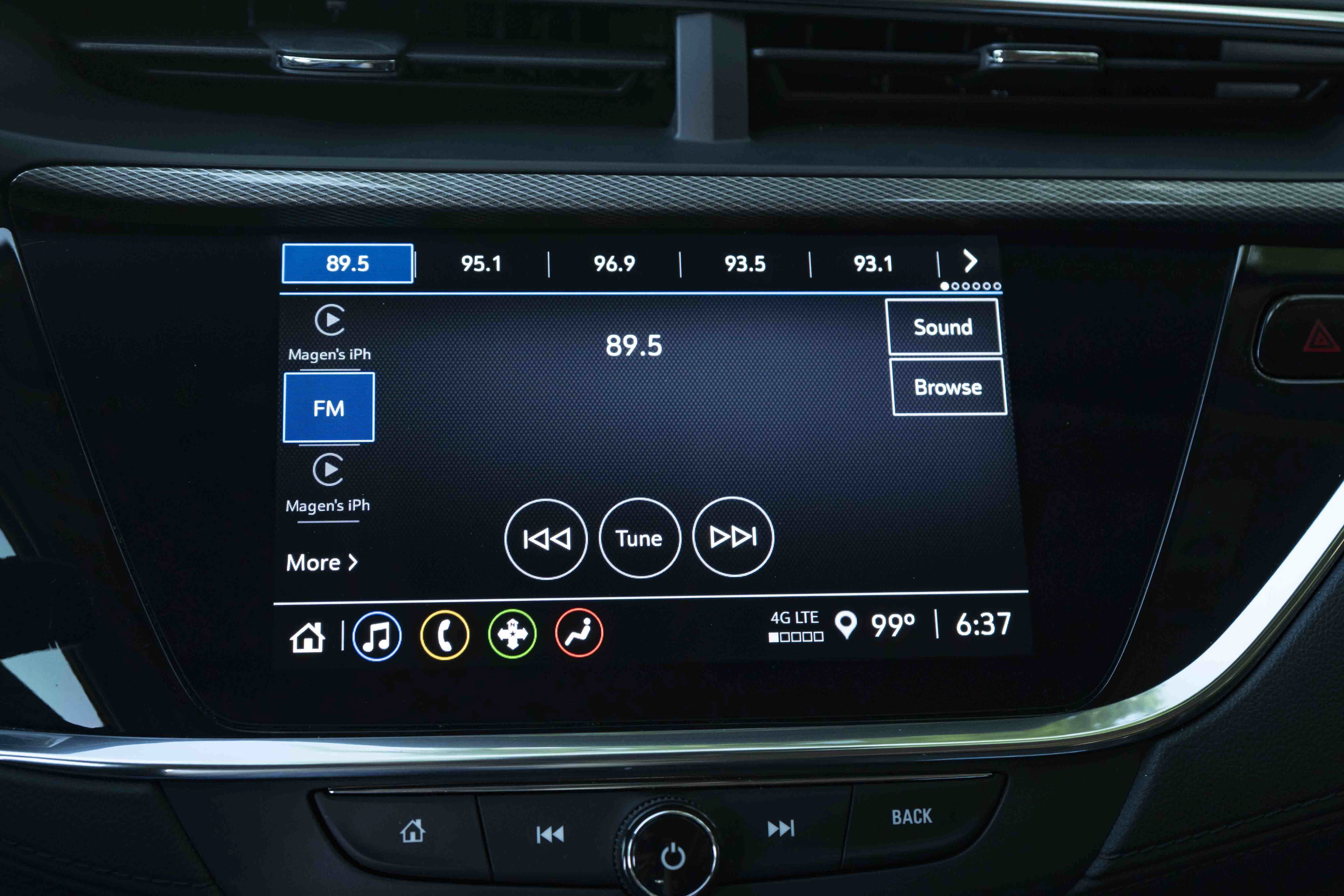 Used 2023 Buick Encore GX Essence w/ Experience Buick Package FWD image 28