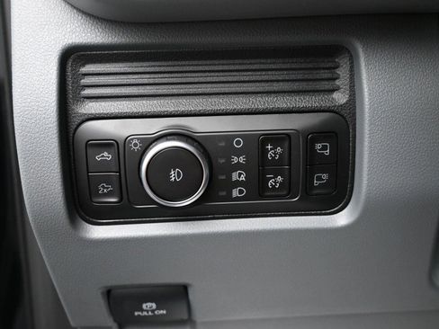 New 2026 Ford F250 XLT w/ XLT Premium Package image 21