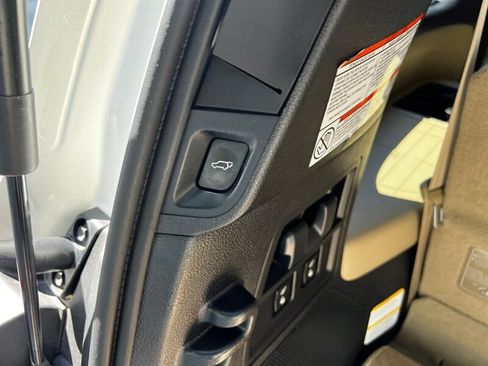 Used 2019 Toyota Sequoia Platinum w/ Carpet Mat Package (TMS) AWD/4WD image 34