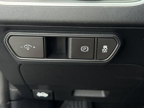 Used 2025 Kia K4 FWD image 21