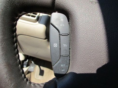 Used 2008 Buick LaCrosse CX FWD image 19