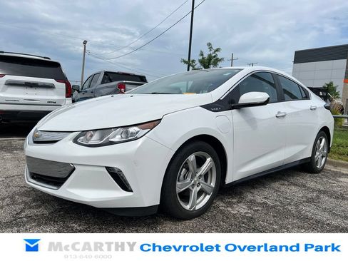Used 2017 Chevrolet Volt LT w/ Comfort Package FWD image 7