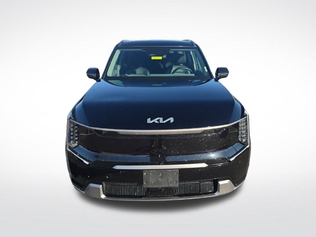 Used 2024 Kia EV9 Land AWD/4WD image 11