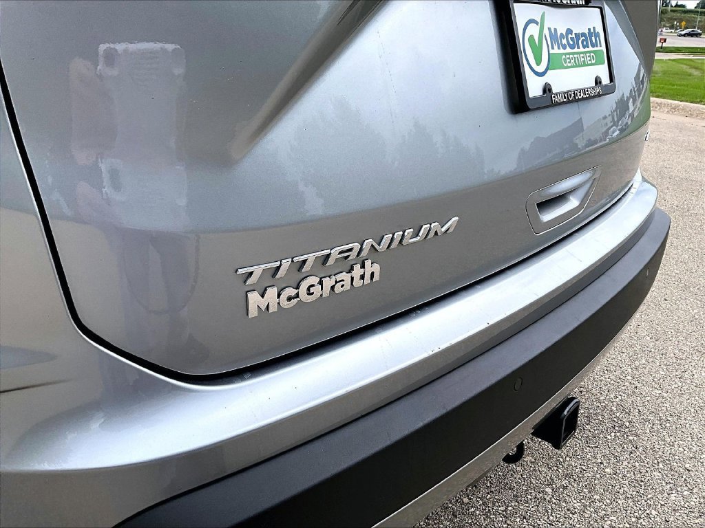 Used 2021 Ford Edge Titanium w/ Equipment Group 301A AWD/4WD image 29