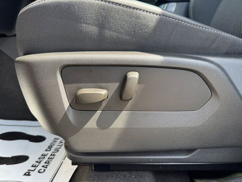 Used 2023 Buick Envision Preferred FWD image 25