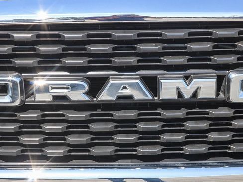 Used 2024 RAM 3500 Big Horn AWD/4WD image 6
