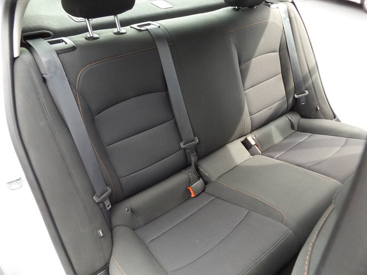 Used 2017 Chevrolet Cruze LS FWD image 23
