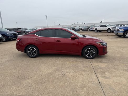 Certified 2024 Nissan Sentra SV image 2