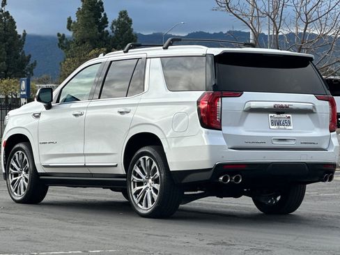 Used 2021 GMC Yukon Denali w/ Denali Premium Package image 6
