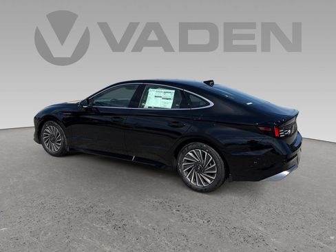 New 2026 Hyundai Sonata Limited image 21