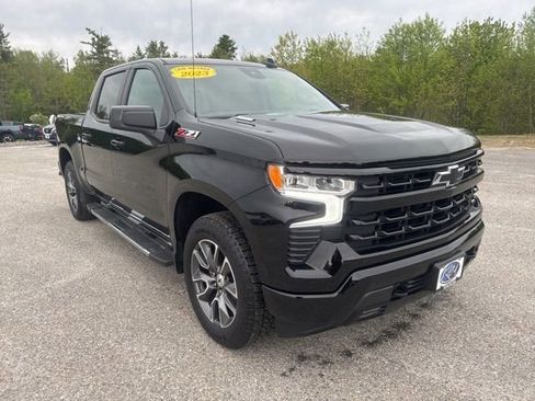 Used 2023 Chevrolet Silverado 1500 RST w/ Z71 Off-Road Package AWD/4WD image 8