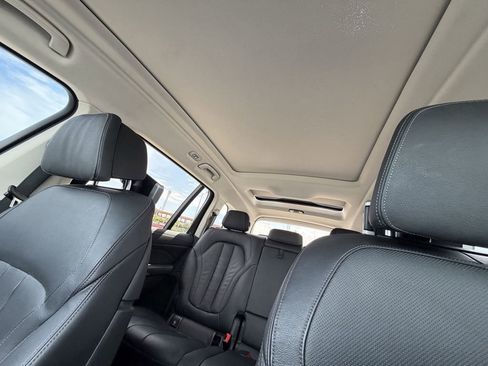 Used 2021 BMW X7 xDrive40i w/ Premium Package AWD/4WD image 34