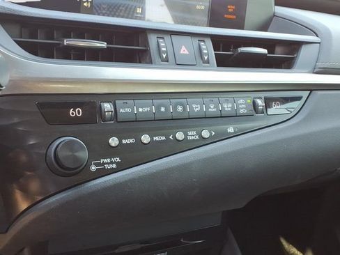Used 2020 Lexus ES 350 w/ Accessory Package 2 FWD image 15