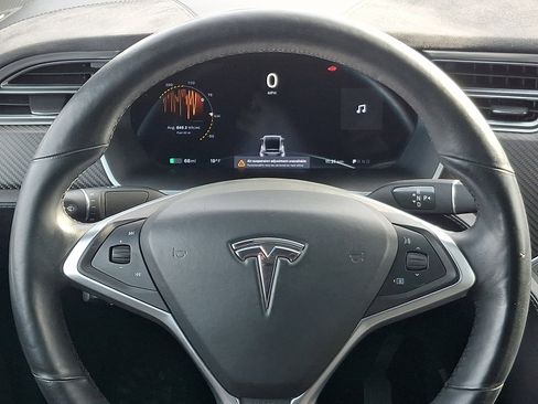 Used 2016 Tesla Model X 90D image 18