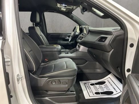 Used 2024 GMC Yukon SLT w/ SLT Luxury Package AWD/4WD image 20