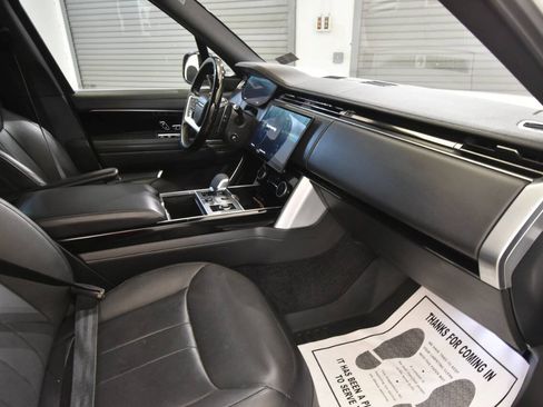 Used 2023 Land Rover Range Rover SE AWD/4WD image 16