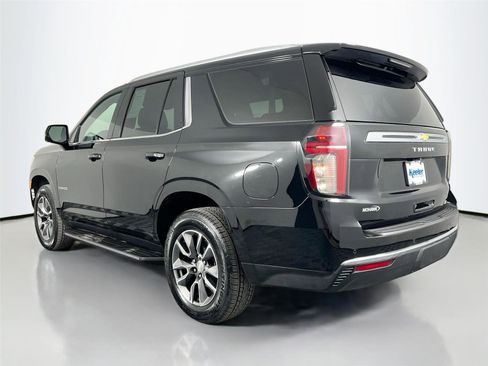 Used 2023 Chevrolet Tahoe LT w/ Luxury Package image 4