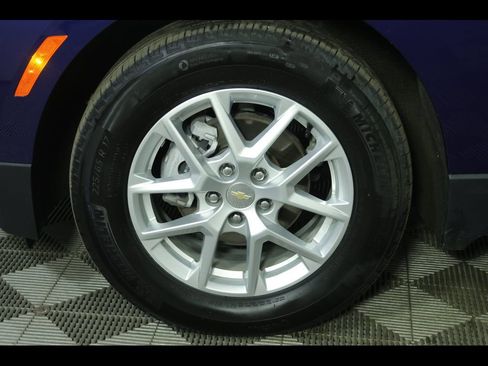 Used 2023 Chevrolet Equinox LT image 6