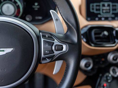 Used 2020 Aston Martin V8 Vantage Coupe RWD image 25
