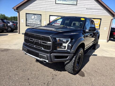 Used 2018 Ford F150 Raptor w/ Equipment Group 802A Luxury image 1