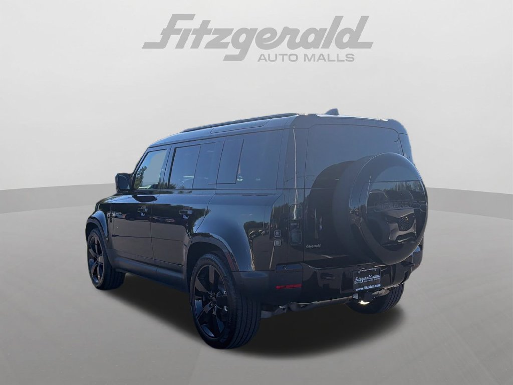 Used 2026 Land Rover Defender 110 S AWD/4WD image 6