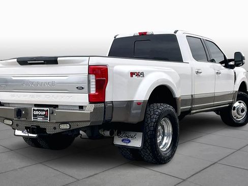 Used 2019 Ford F350 King Ranch w/ King Ranch Ultimate Package image 12