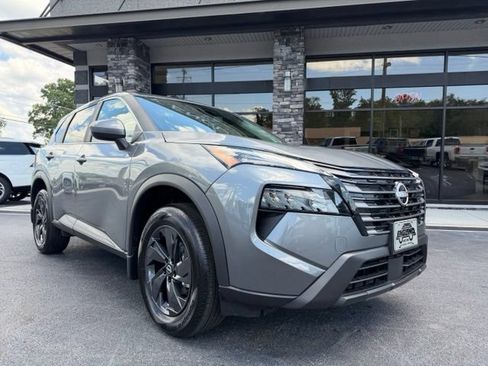 Used 2026 Nissan Rogue SV AWD/4WD image 11