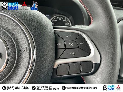 Used 2023 Jeep Renegade Trailhawk image 13