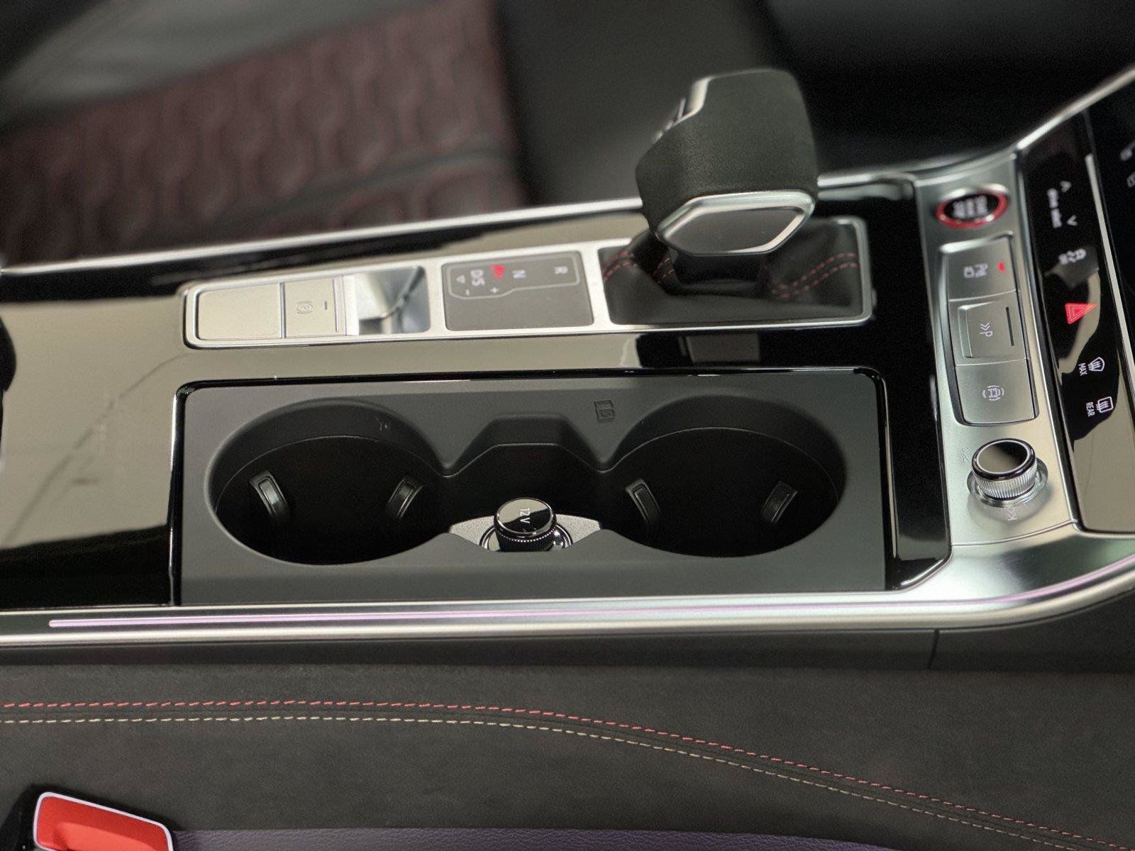 Certified 2025 Audi RS 6 performance AWD/4WD image 35