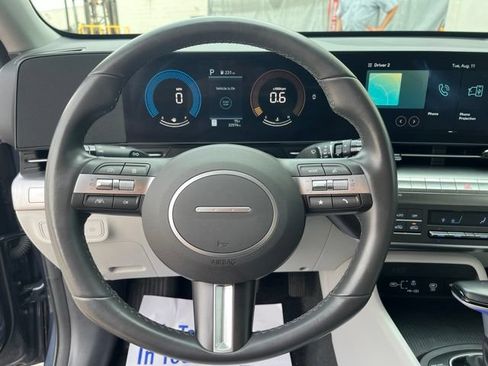 Used 2025 Hyundai Kona SEL AWD/4WD image 19