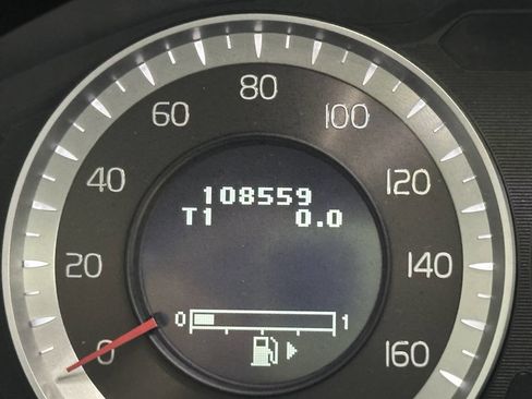 Used 2013 Volvo S60 T5 Premier image 24