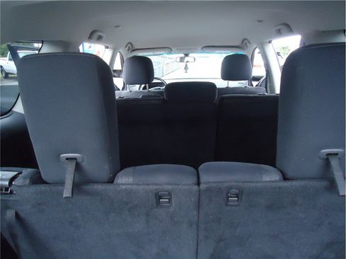 Used 2013 Nissan Pathfinder SV AWD/4WD image 18