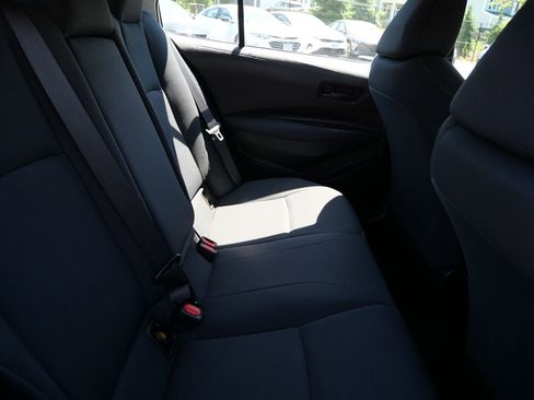 Used 2022 Toyota Corolla LE FWD image 30
