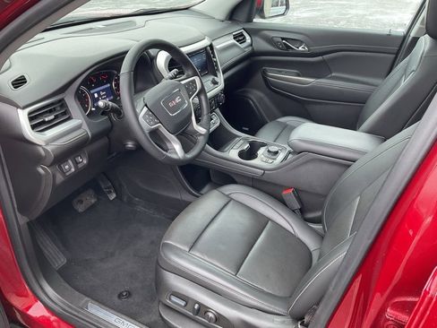 Used 2023 GMC Acadia SLT w/ Preferred Package image 10