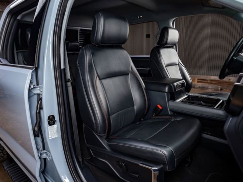 Used 2024 Ford F250 Lariat w/ Sport Appearance Package image 30