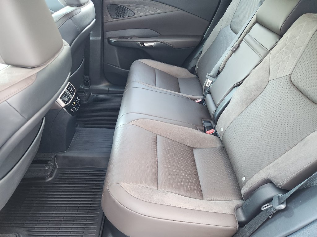 Certified 2023 Lexus RX 350 FWD w/ Accessory Package image 29