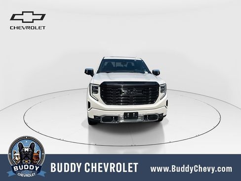 Used 2025 GMC Sierra 1500 Denali Ultimate AWD/4WD image 3