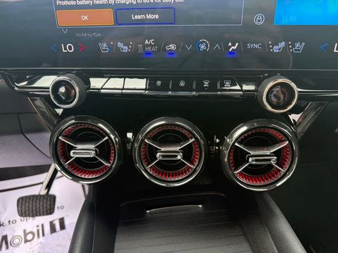 Used 2025 Chevrolet Blazer EV RS AWD/4WD image 38