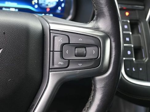 Used 2023 Chevrolet Suburban Premier image 37