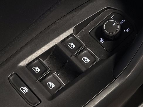 Used 2024 Volkswagen Jetta S image 27