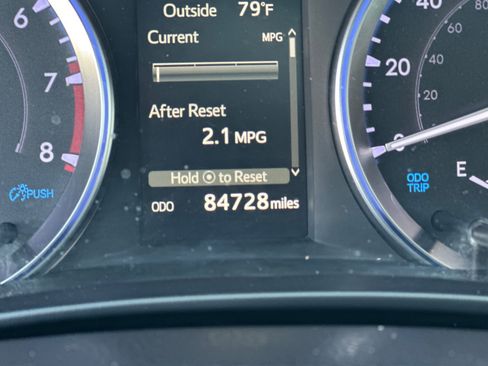 Used 2019 Toyota Highlander Limited Platinum AWD/4WD image 29