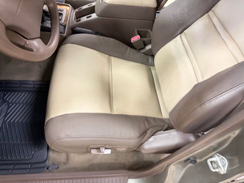 Used 1997 Toyota Land Cruiser AWD/4WD image 27