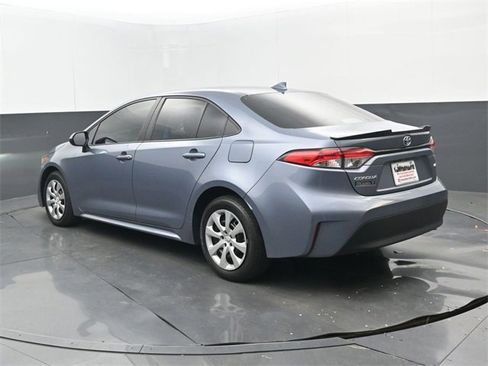 Used 2024 Toyota Corolla LE image 3