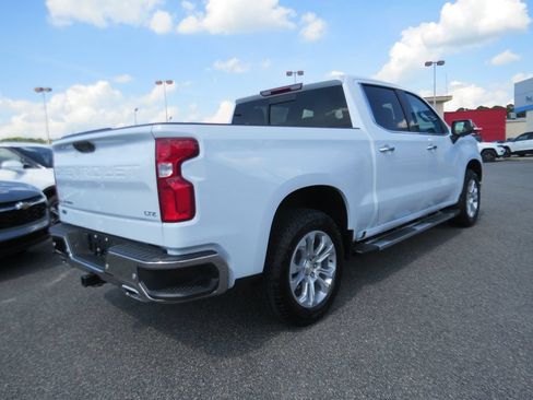 Certified 2026 Chevrolet Silverado 1500 LTZ w/ Z71 Off-Road Package AWD/4WD image 10