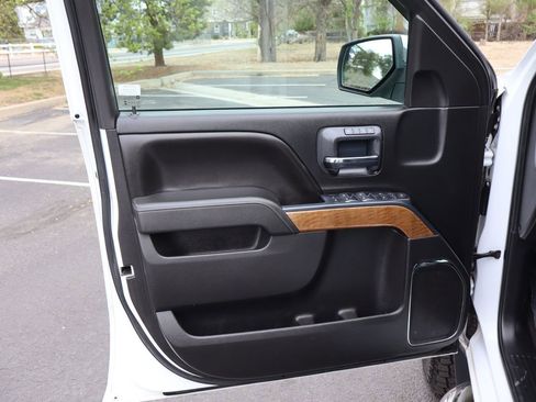 Used 2015 Chevrolet Silverado 2500 LTZ image 23