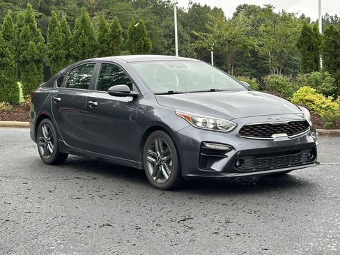 Used 2021 Kia Forte GT-Line FWD image 2